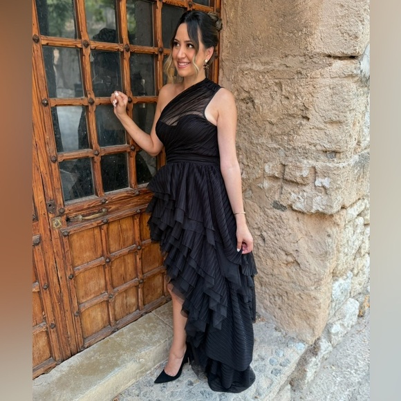 MAJORELLE Dresses & Skirts - Revolve MAJORELLE Women's Black Soriya Gown Small